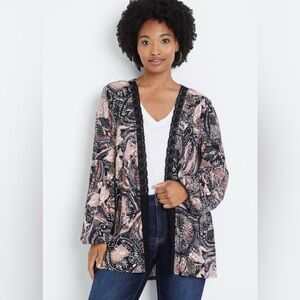 Maurice’s floral crochet trim kimono size small